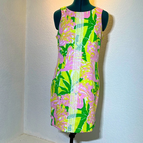 Lilly Pulitzer for Target Dresses & Skirts - Colorful Lilly Pulitzer Sleeveless dress.  Size 6